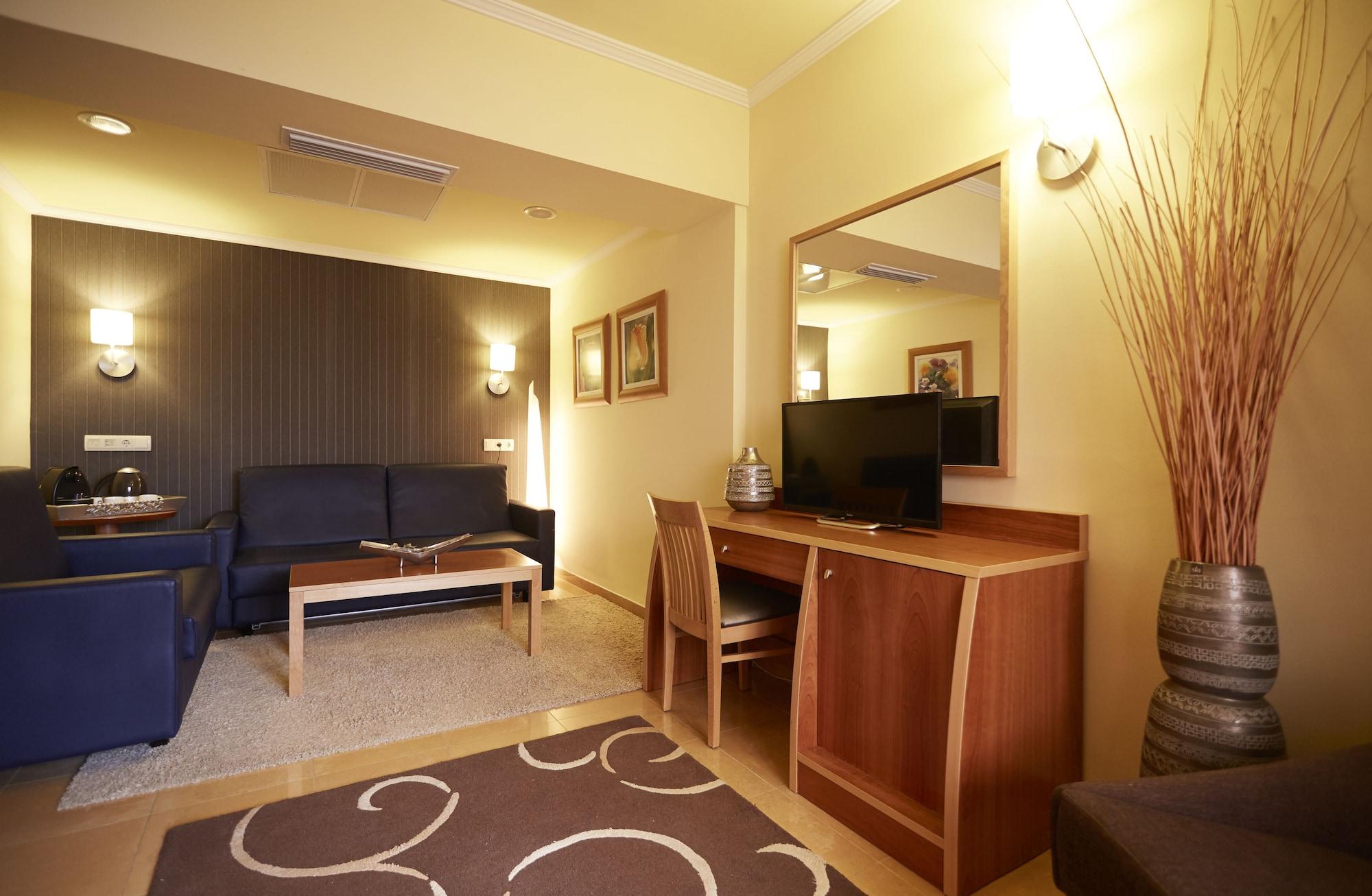Invisa Hotel La Cala (Adults Only) Santa Eularia des Riu Exteriér fotografie