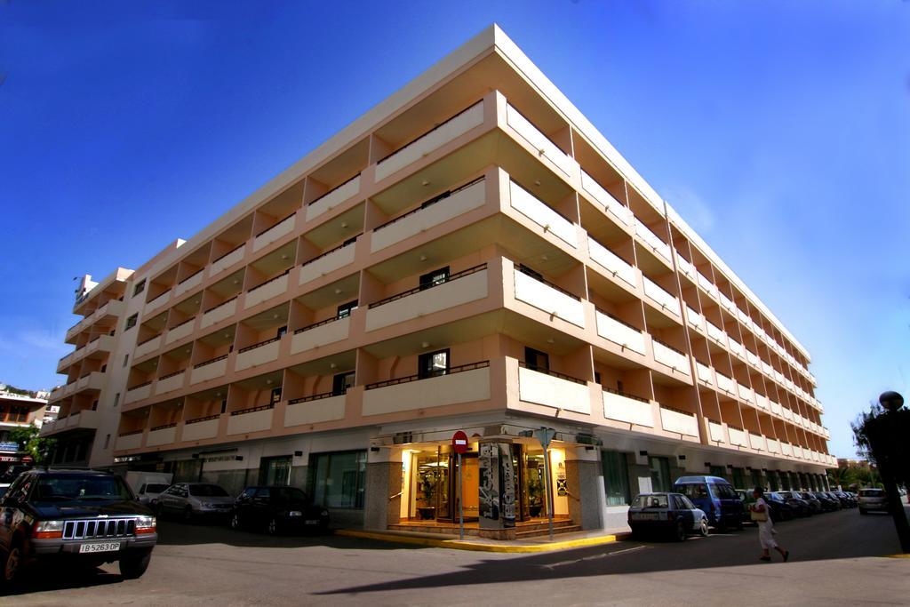 Invisa Hotel La Cala (Adults Only) Santa Eularia des Riu Exteriér fotografie