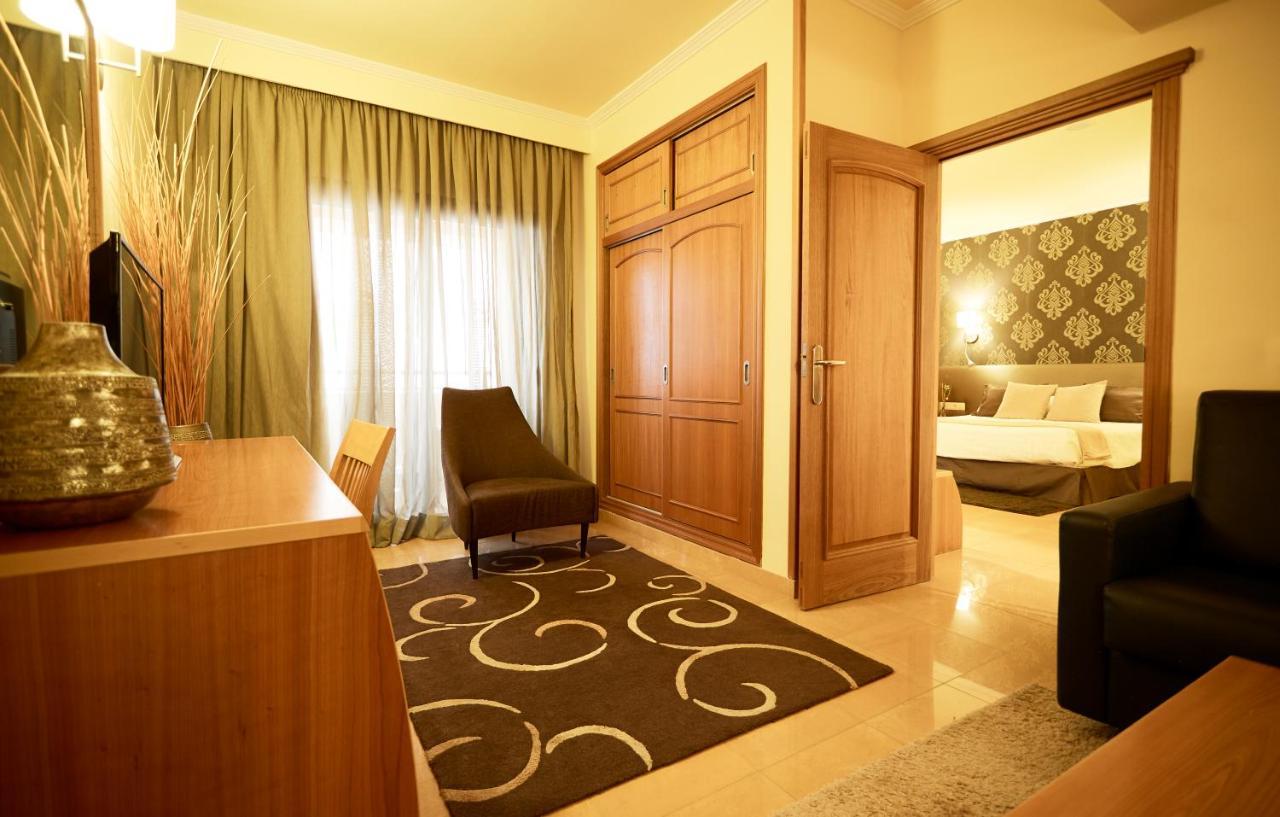 Invisa Hotel La Cala (Adults Only) Santa Eularia des Riu Exteriér fotografie